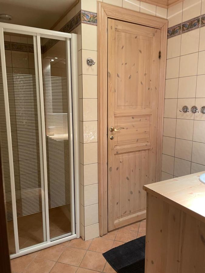 Tinden Apartment *